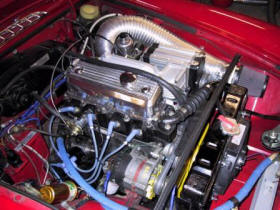 HP Supercharged MG B Roadster engine DM Image copyright (c) 2011.